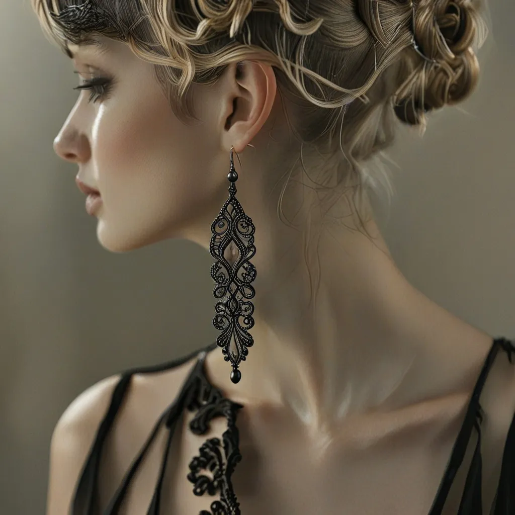 Jakie kolczyki do czarnej sukienki?